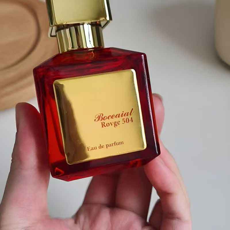 바카라 540 에센스 향수는 풍부하고 매혹적인 동양 꽃 - Home Fragrance Red Wine 리뷰 및 가격